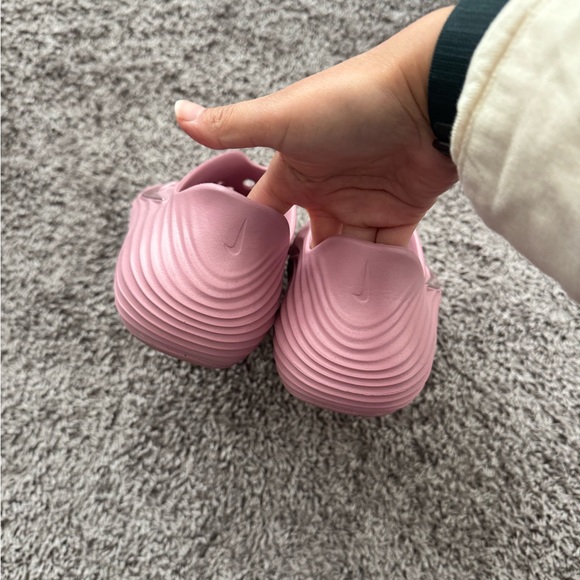 Nike ReactX Rejuven8 - Picture 5 of 7